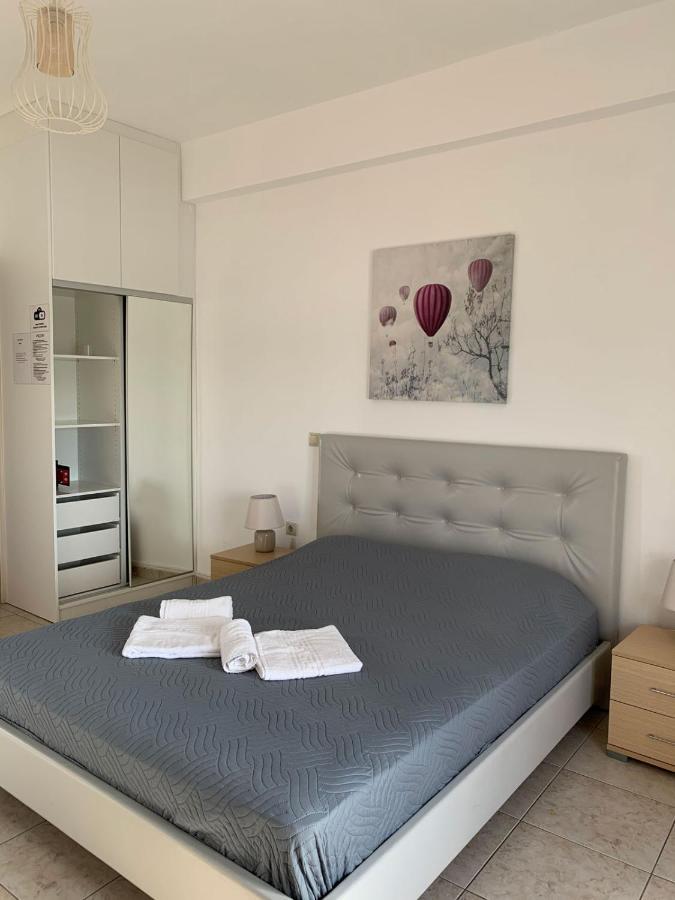 Pelini Apartment Каламаки Екстериор снимка