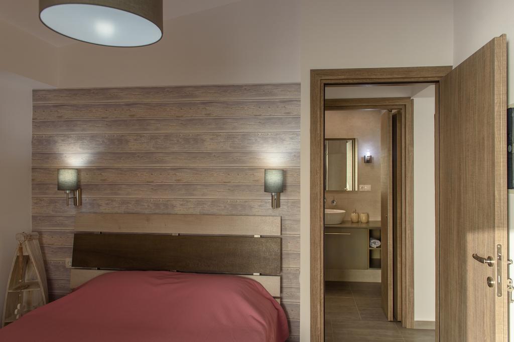 Pelini Apartment Каламаки Екстериор снимка